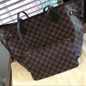 Louis Vuitton Neverfull MM tote